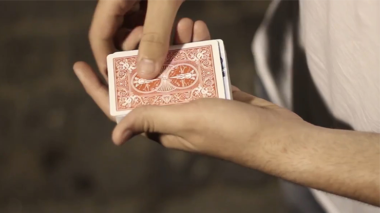 Flash Gum by Jo?œo Miranda and Julio Montoro - Trick