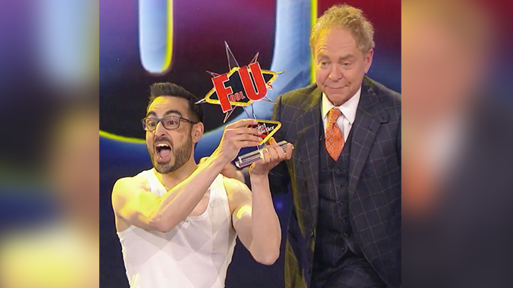 Adria­n Carratala's Ring to Shoelace