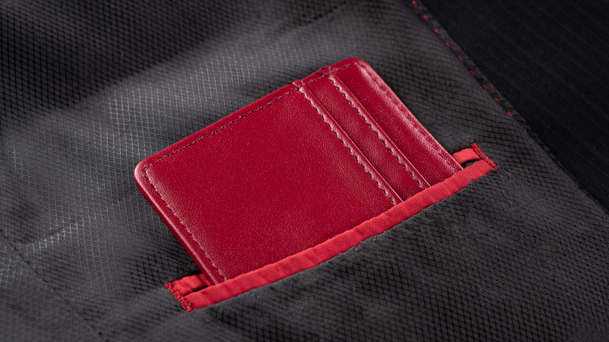 Razor Wallet by Dee Christopher